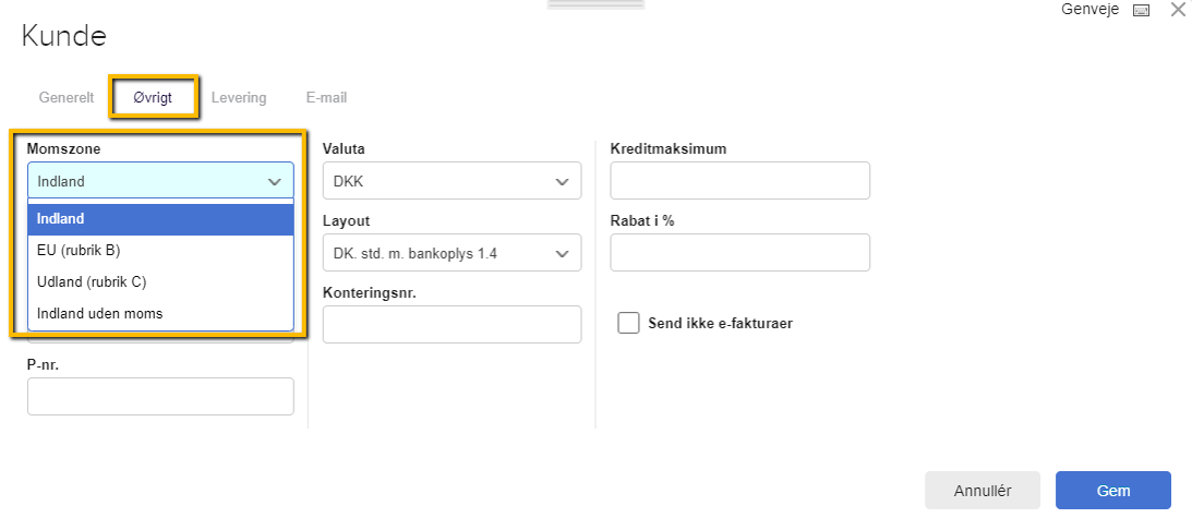 Viser dropdown-menuen 'Momszone' på kundekortet under fanen 'Øvrigt' – bruges til at vælge den korrekte momszone for en kunde.