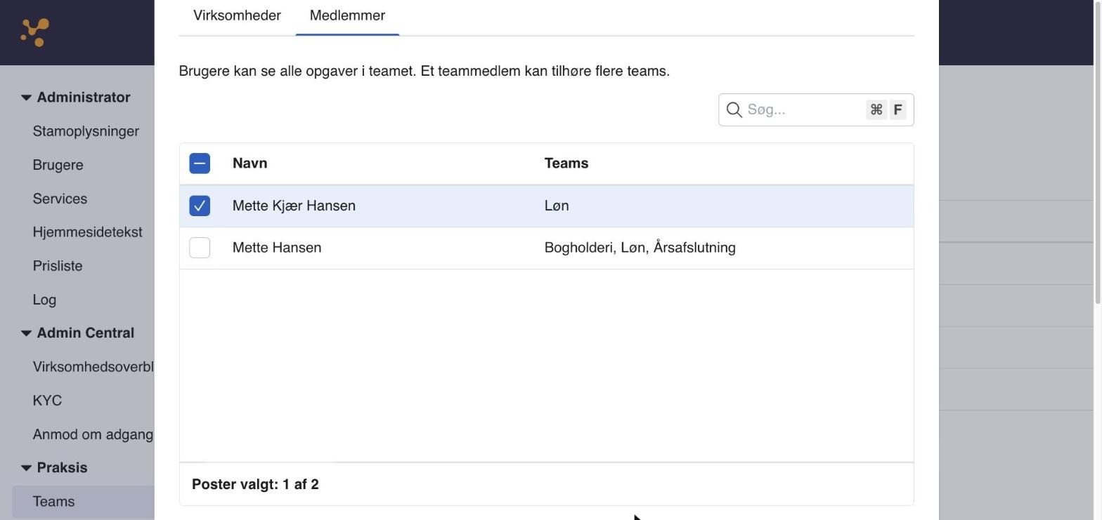 04 medlemmer fane