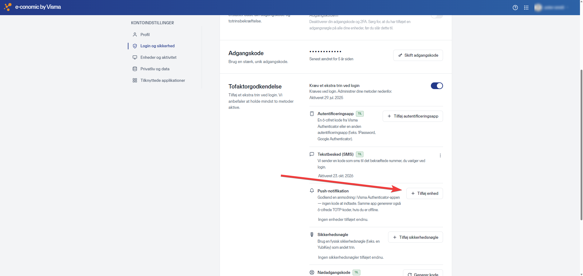 Når push notifikationer er slået til vil du kunne se et grønt "til" og hvilken dato din telefon er tilføjet. Står der en gammel dato, så er det ikke din nye telefon som er slået til, og du vil stadig skulle trykke tilføj enhed.