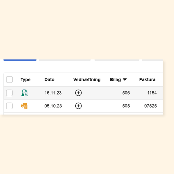 Viser markeringsfelter ved posteringer i Kassekladde – bruges til at vælge og flytte en eller flere posteringer.