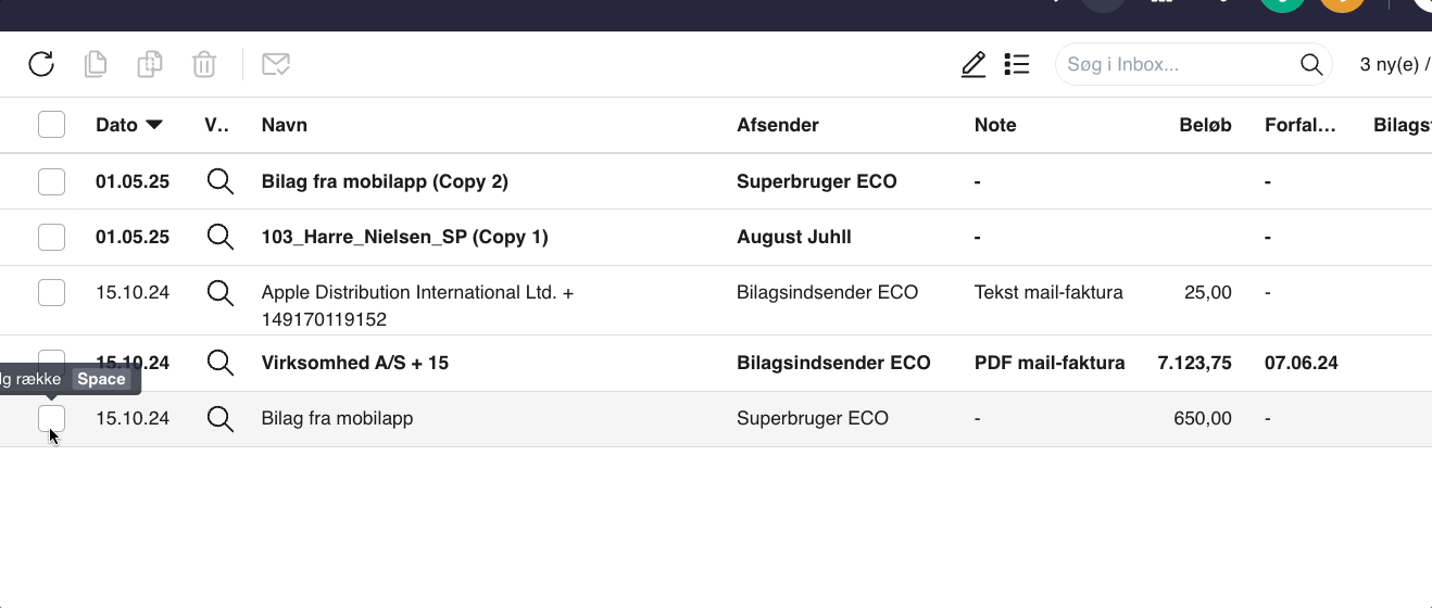 Viser afkrydsningsfeltet ud for et bilag i Indbakken – bruges til at vælge de bilag, der skal kombineres.
