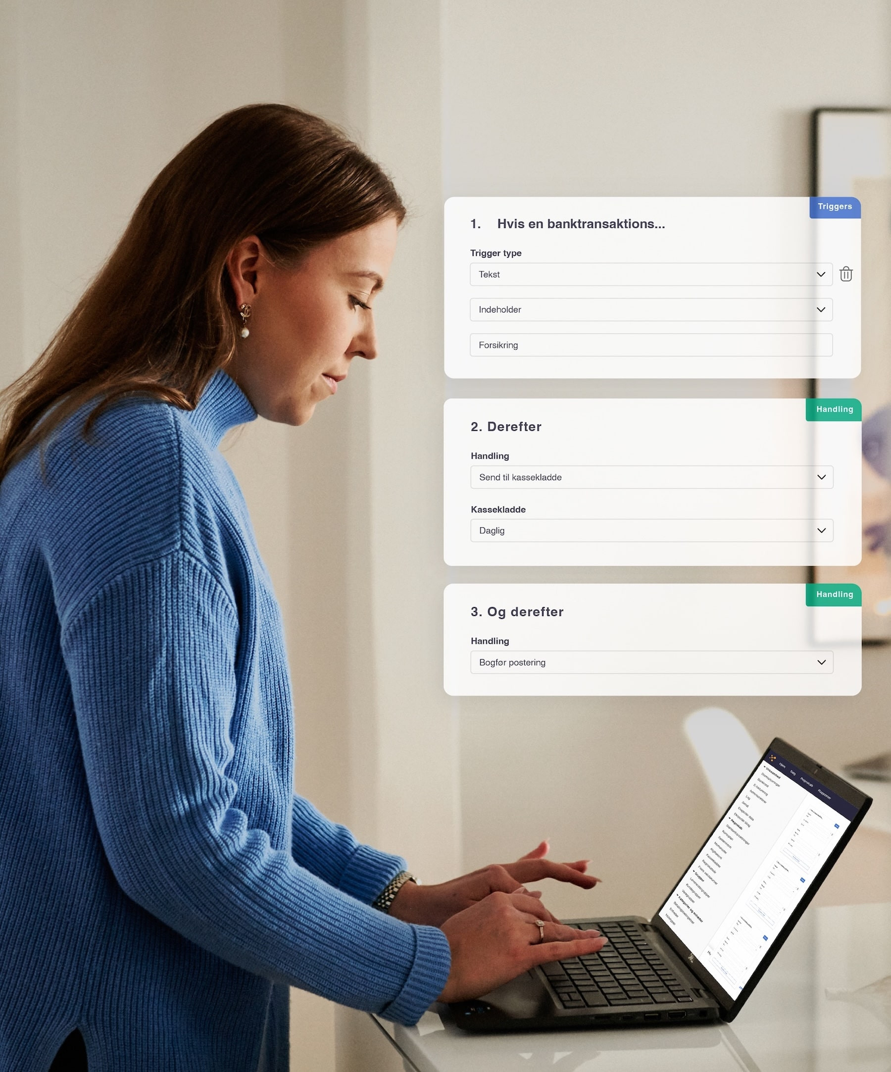 dame ved computer med workflows på billede