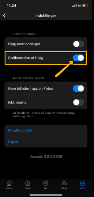 Viser toggle-knappen 'Godkendelse af bilag' i Indstillinger i mobilappen – bruges til at aktivere notifikationer for bilag, der skal godkendes.