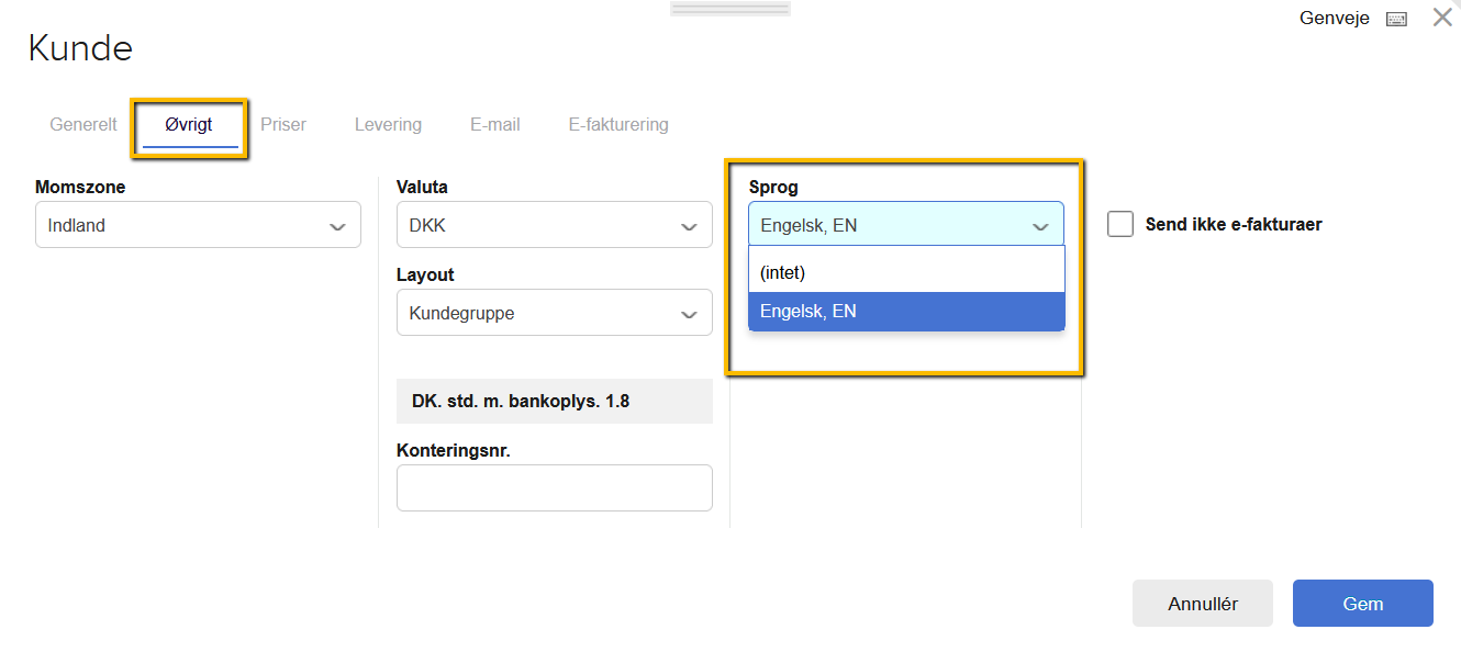 Viser dropdown-menuen 'Sprog' i kundekortets fane 'Øvrigt' – bruges til at vælge et sproglag for kunden.