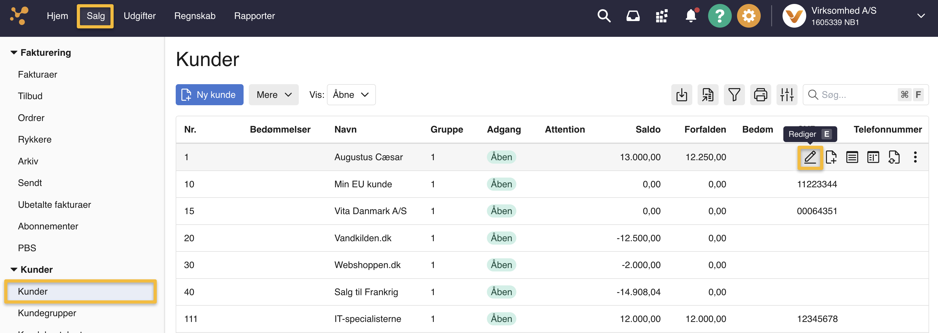 Viser blyantsikonet 'Rediger' i kundeoversigten under fanen 'Salg' – bruges til at redigere en kundes oplysninger for at indstille e-faktureringsadressen.