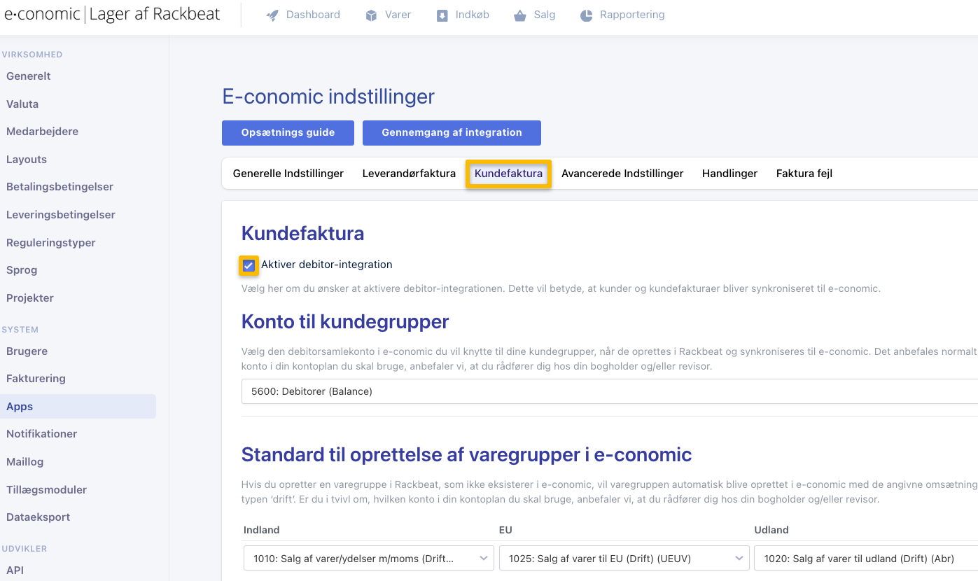 Viser indstillinger for fakturaoverførsel i app-indstillingerne – bruges til at vælge, om fakturaer overføres som bogførte posteringer eller kladder.