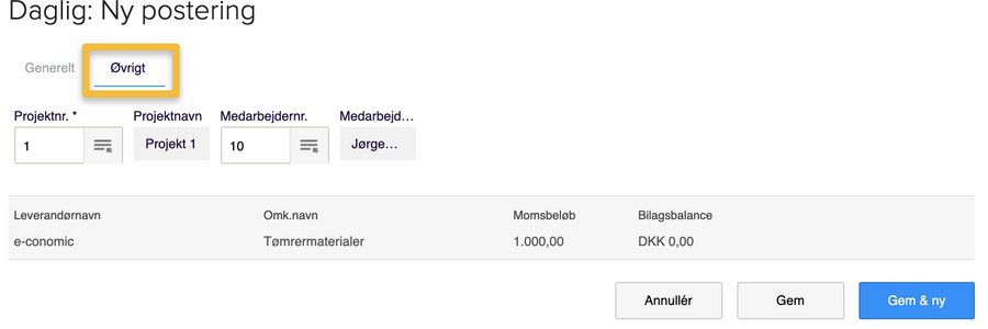 Viser fanen 'Øvrigt' i en ny postering – bruges til at tilknytte en omkostning til et projekt og en medarbejder.