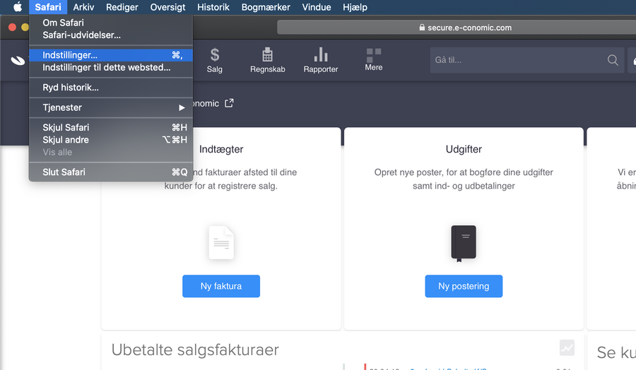 Viser menupunktet Indstillinger i Safari-menuen – bruges til at åbne browserens indstillinger for at tillade pop op-vinduer.
