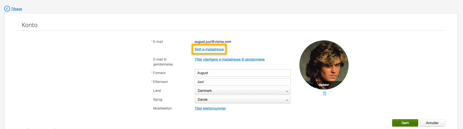 Viser linket Skift e-mailadresse i Konto – bruges til at ændre brugerens login-e-mailadresse